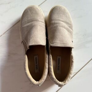 Steve Madden Taupe Casual Slip-Ons